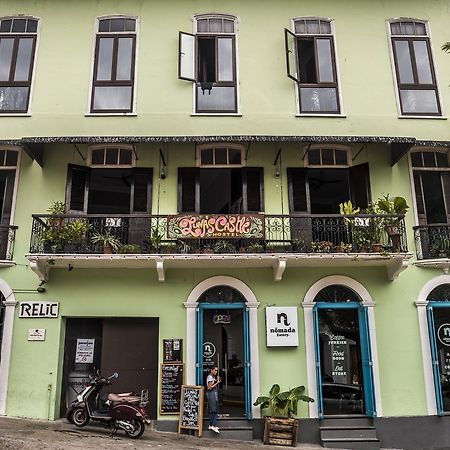 Luna'S Castle Hostel Panama City Exterior photo